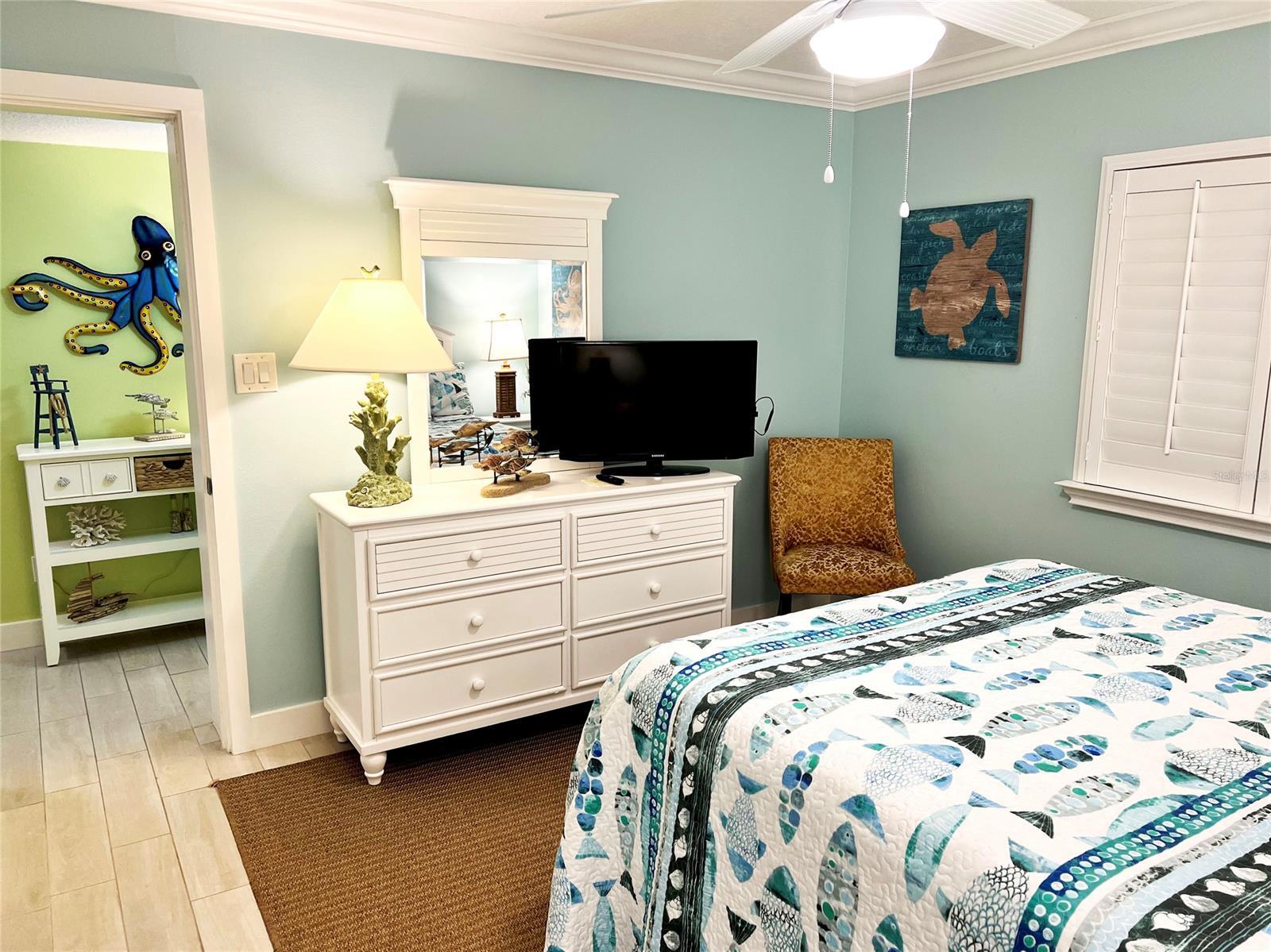 Pelican - Residential