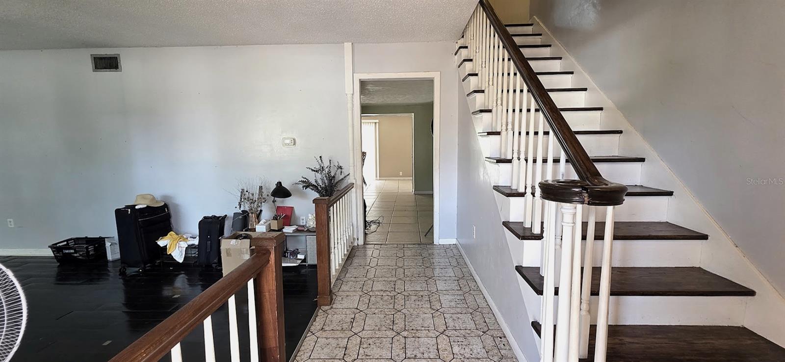 BELLEAIR GROVE 1ST ADD - Residential