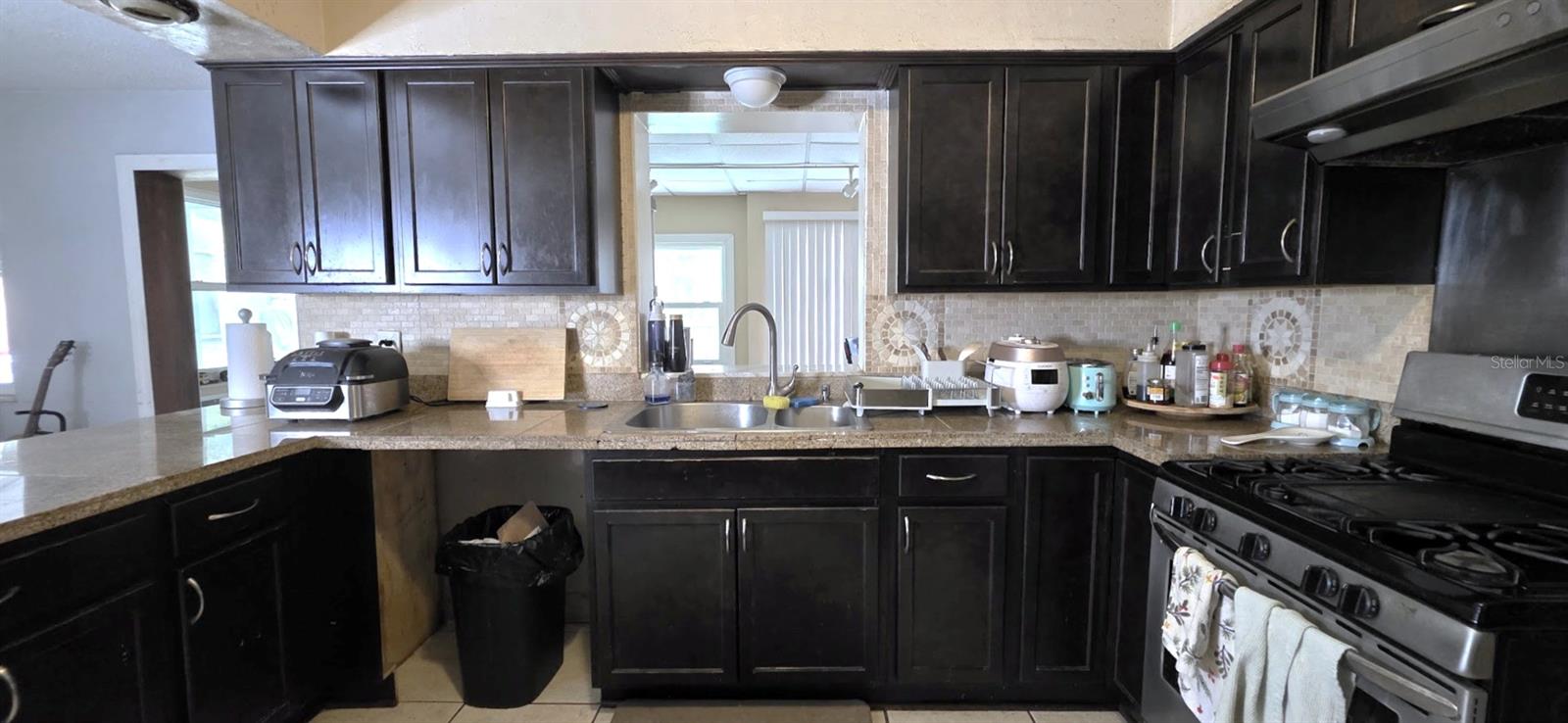 BELLEAIR GROVE 1ST ADD - Residential