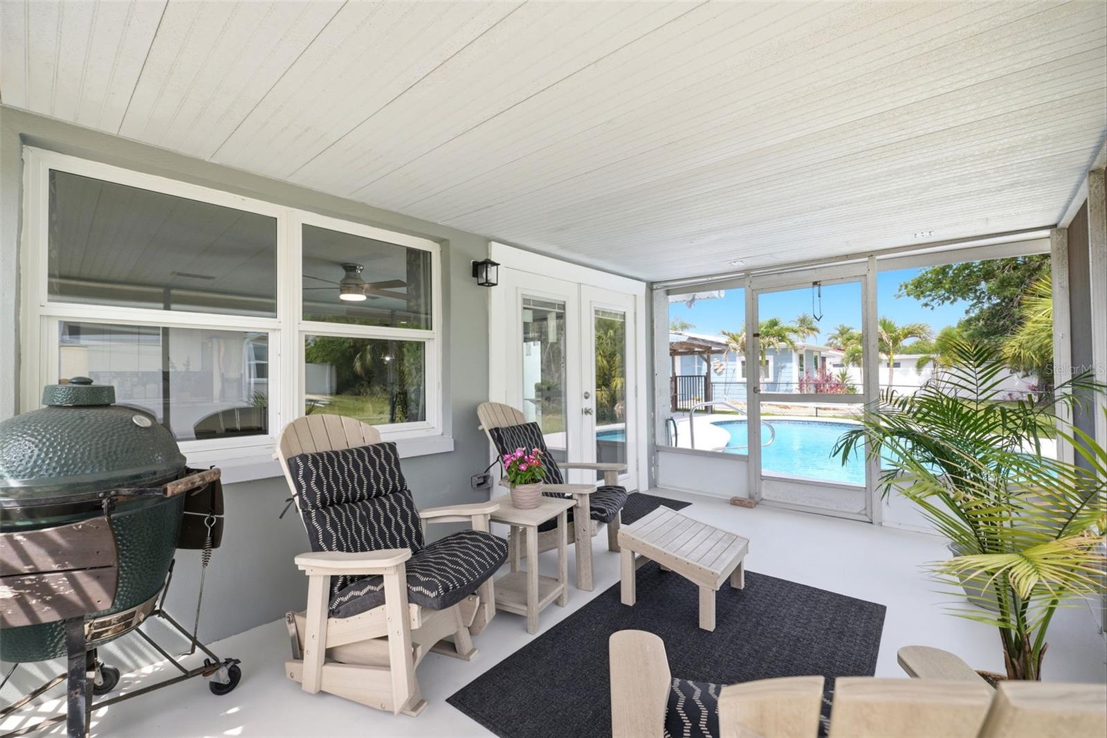 FLOR A MAR - Residential
