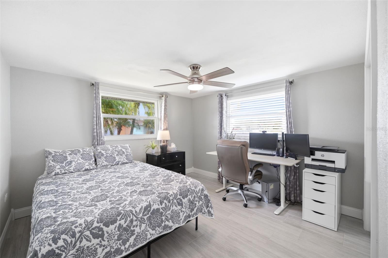 FLOR A MAR - Residential
