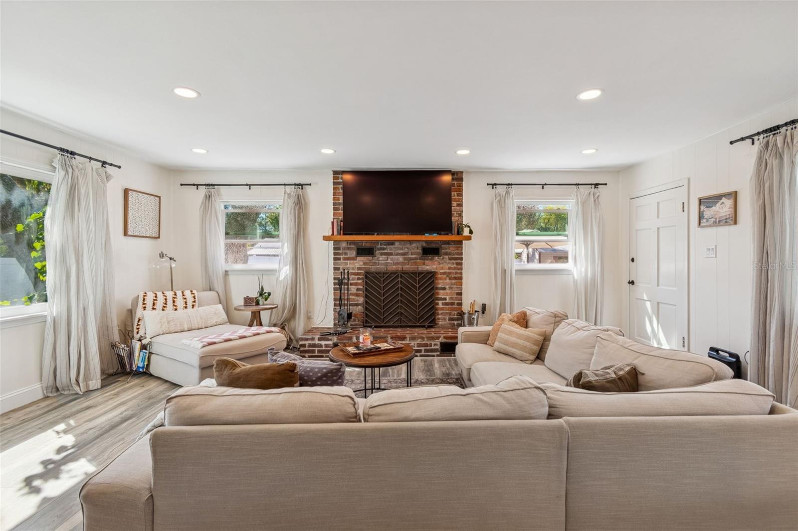 GOLFLAND OF TAMPAS NORTH SIDE - Residential