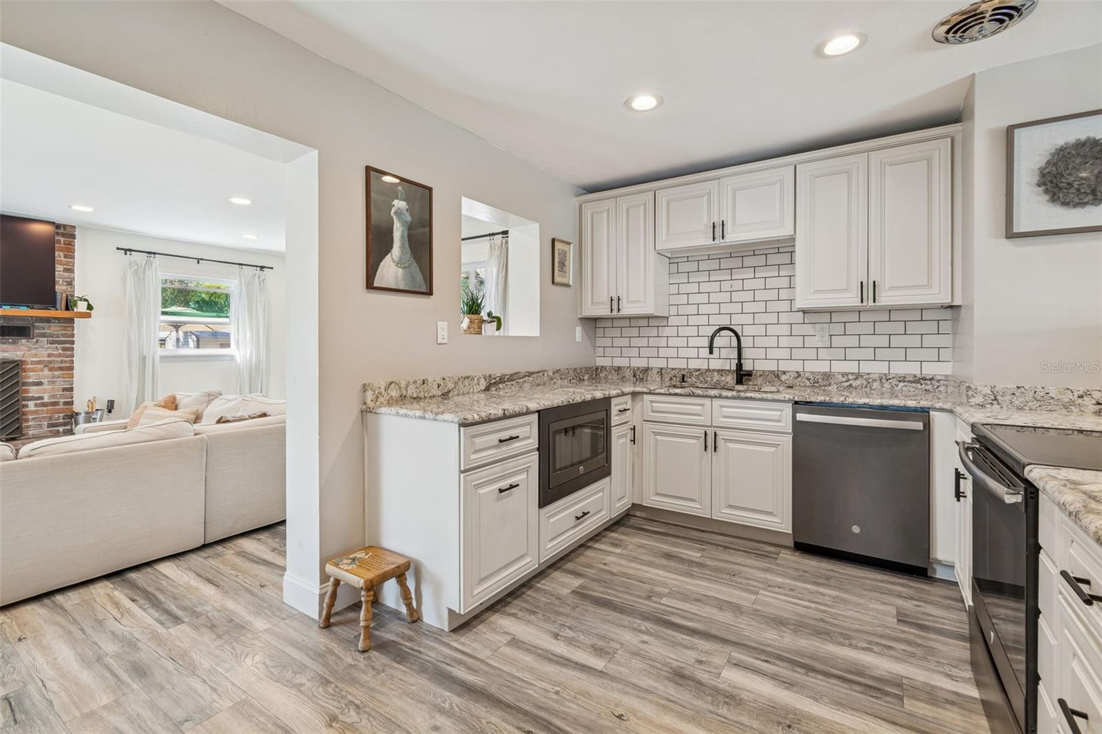 GOLFLAND OF TAMPAS NORTH SIDE - Residential