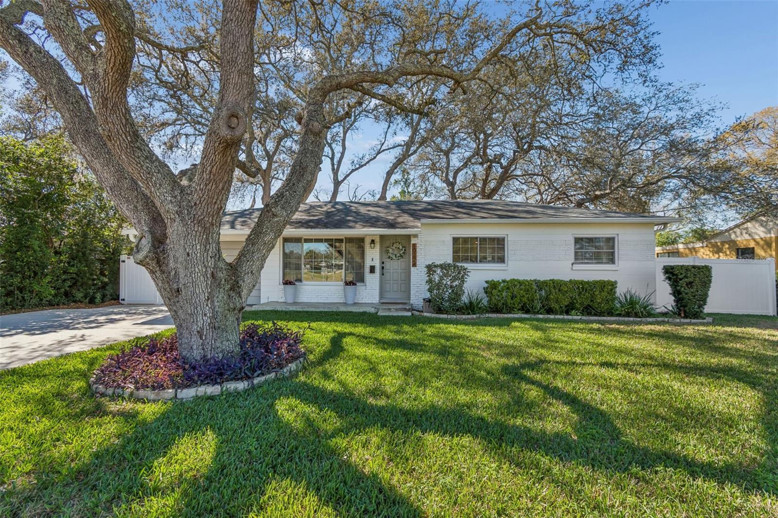 GOLFLAND OF TAMPAS NORTH SIDE - Residential