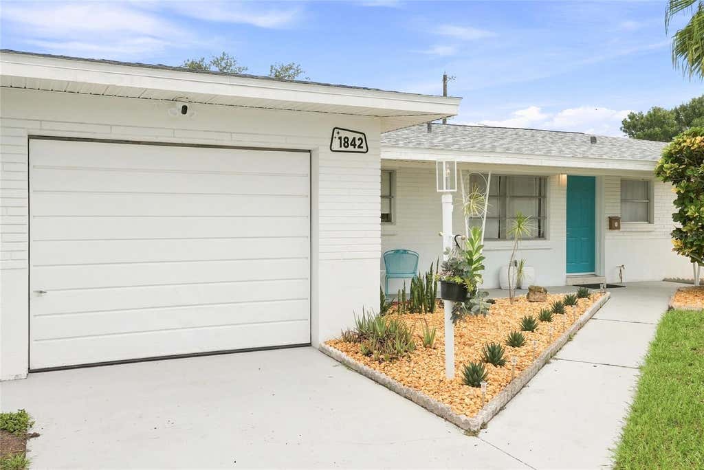 Photo of 1842 59th Way N, St Petersburg, FL 33710 (MLS # TB8541120)