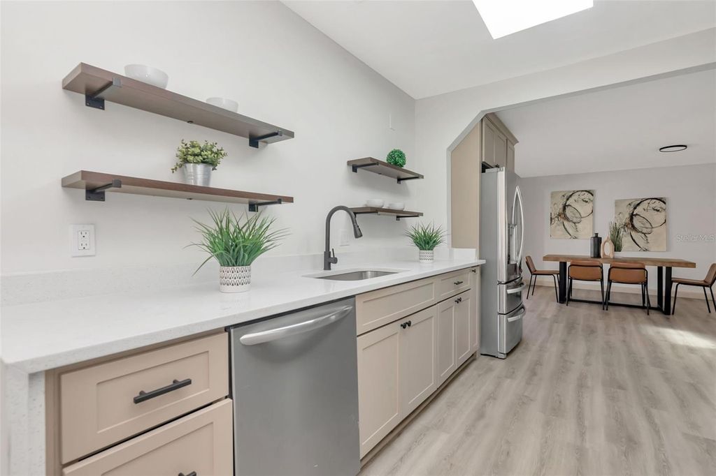 Photo of 6375 Emerson Avenue S, St Petersburg, FL 33707 (MLS # TB8396985)