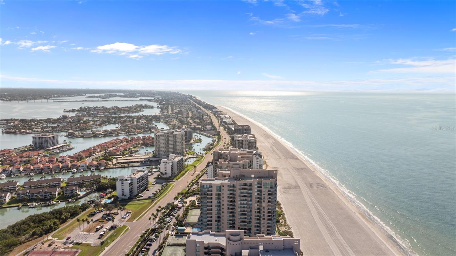 ULTIMAR THREE CONDO - Residential