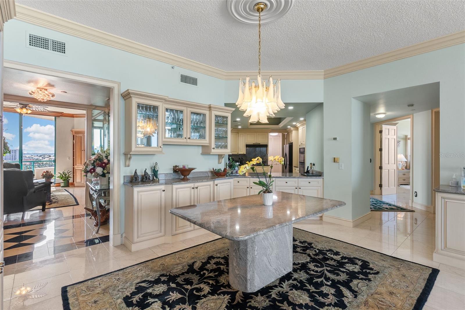 ULTIMAR THREE CONDO - Residential