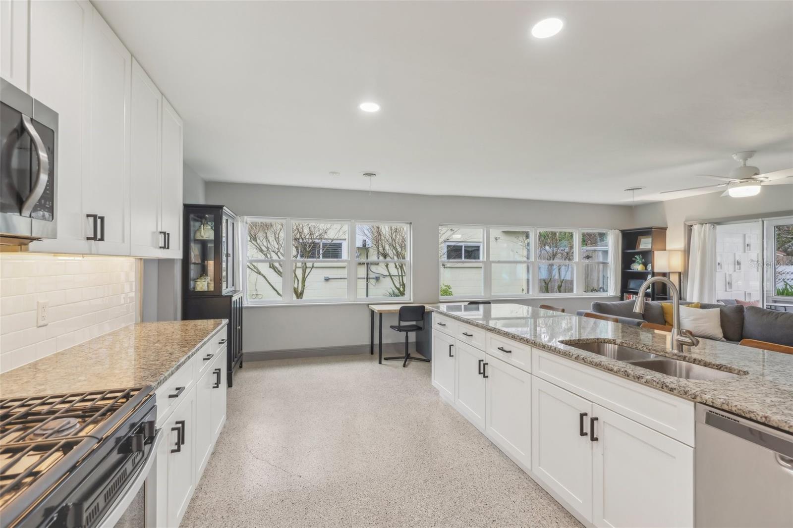 2344 DERBYSHIRE ROAD