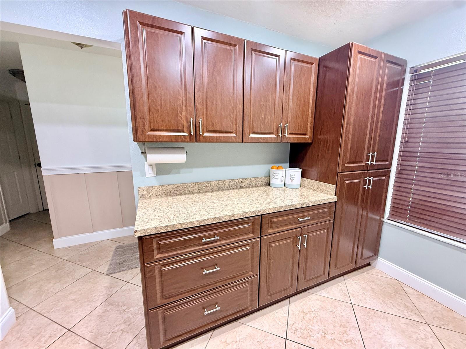 GATEWOOD UNIT 01 - Residential Lease