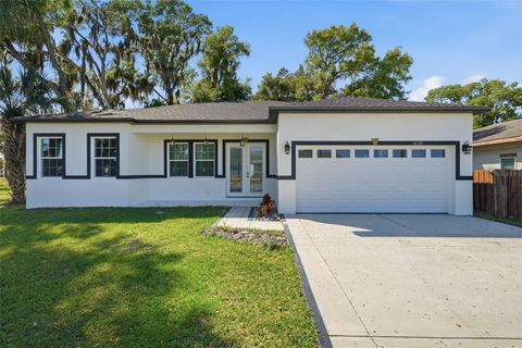 Photo of 620 Titcomb Street, Eustis, FL 32726 (MLS # G5109807)