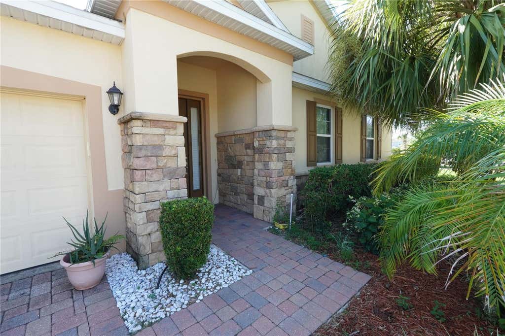 Photo of 1823 Stillwood Way, Saint Cloud, FL 34771 (MLS # S5156069)