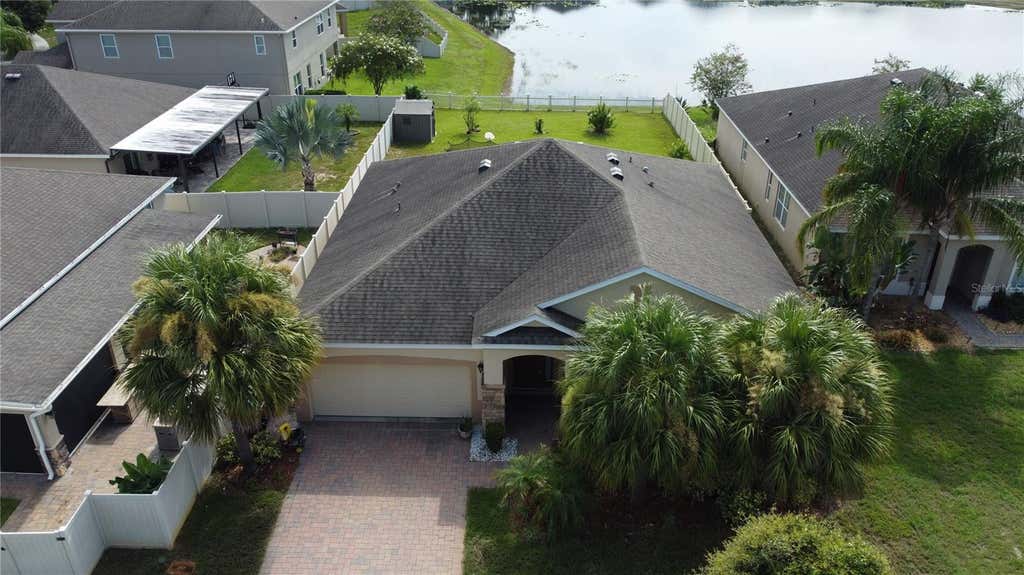 Photo of 1823 Stillwood Way, Saint Cloud, FL 34771 (MLS # S5156069)