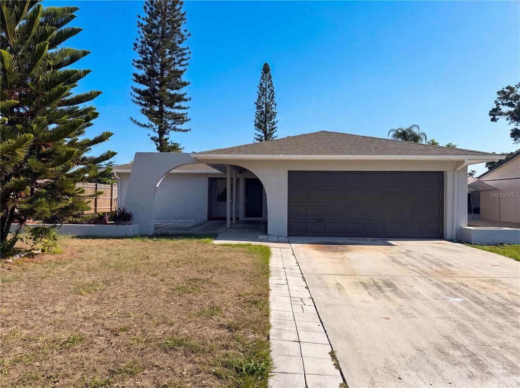 Photo of 607 33rd Avenue Drive E, Bradenton, FL 34208 (MLS # O6421561)