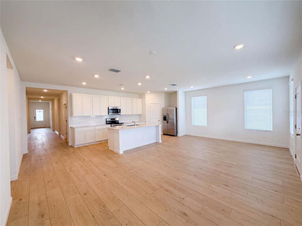 Photo of 347 Puma Loop, Groveland, FL 34736 (MLS # O6435739)