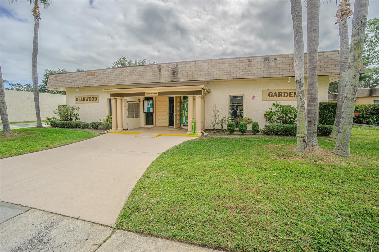 DEERWOOD GARDENS III - Residential