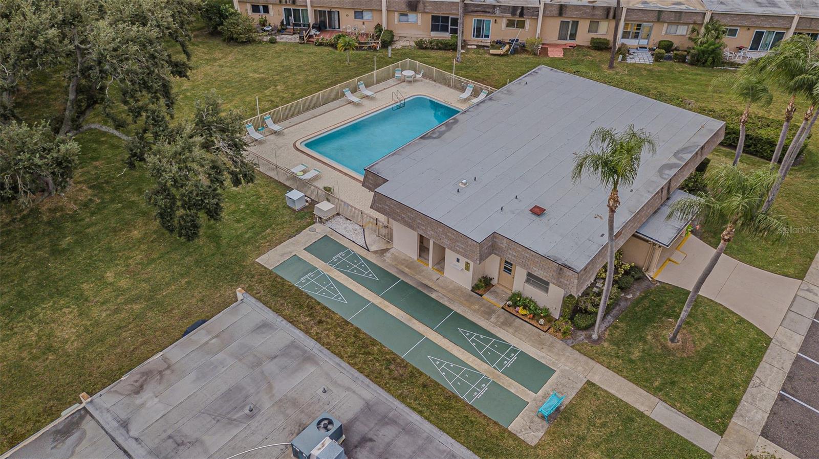 DEERWOOD GARDENS III - Residential