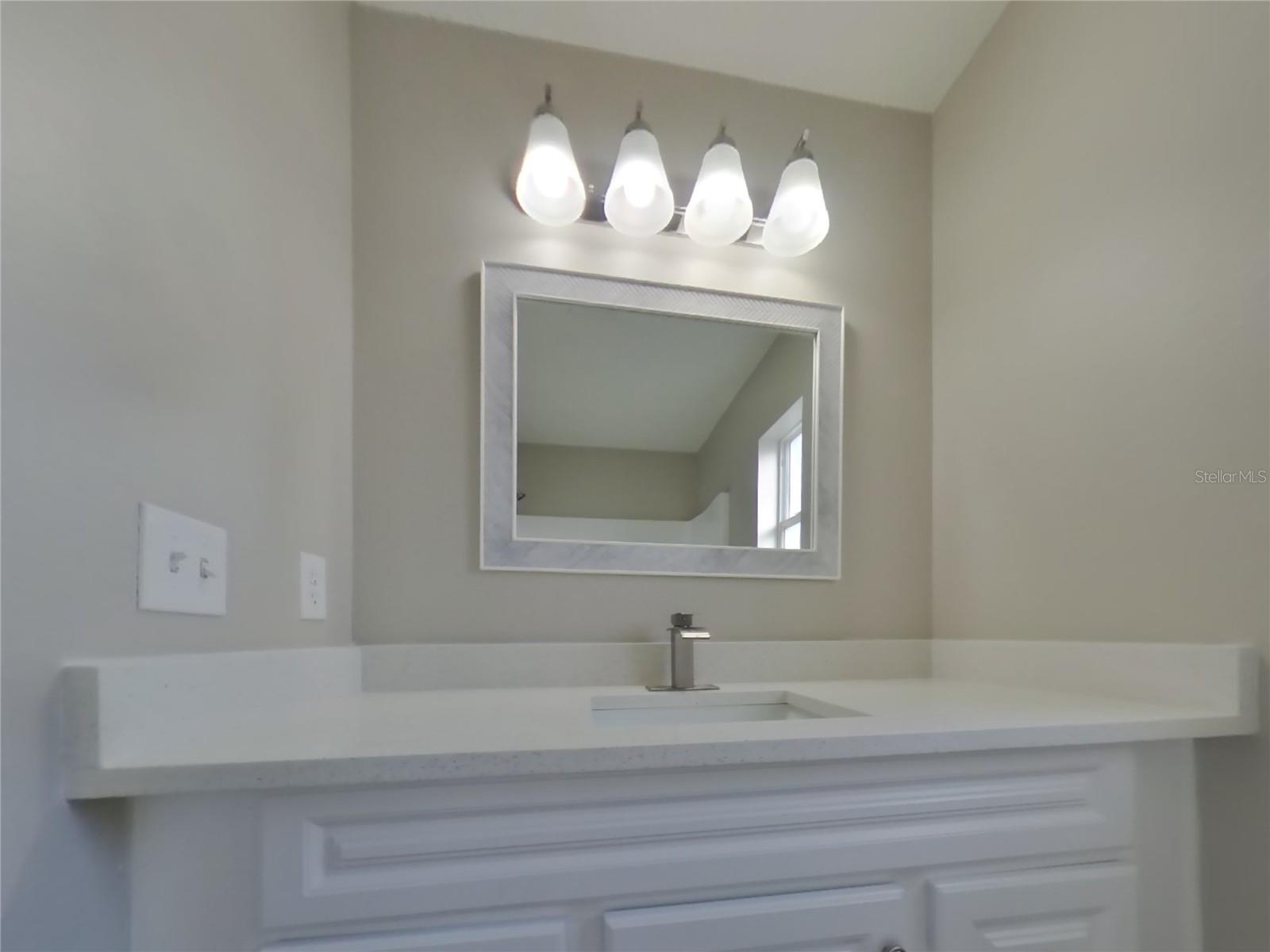 VALENCIA GREENS - Residential Lease