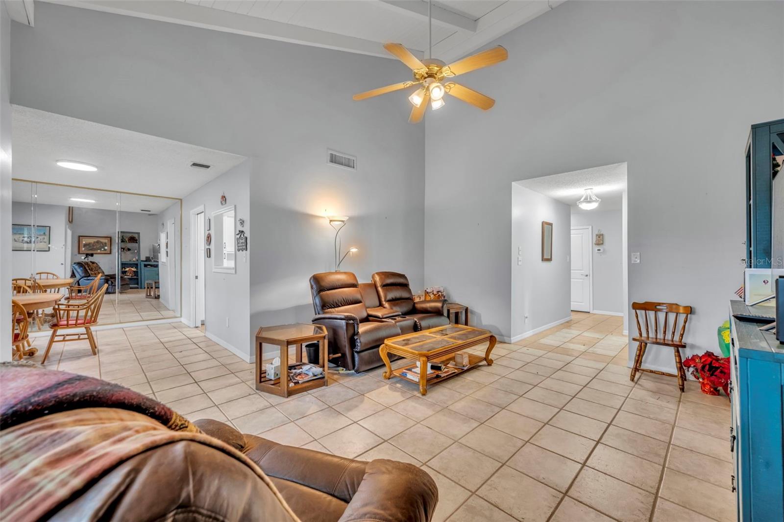 OAK HARBOUR SEC 1 - Residential