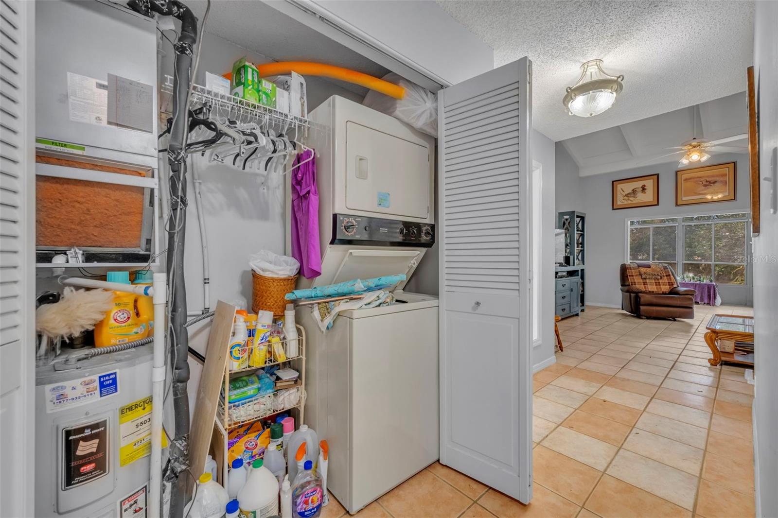 OAK HARBOUR SEC 1 - Residential