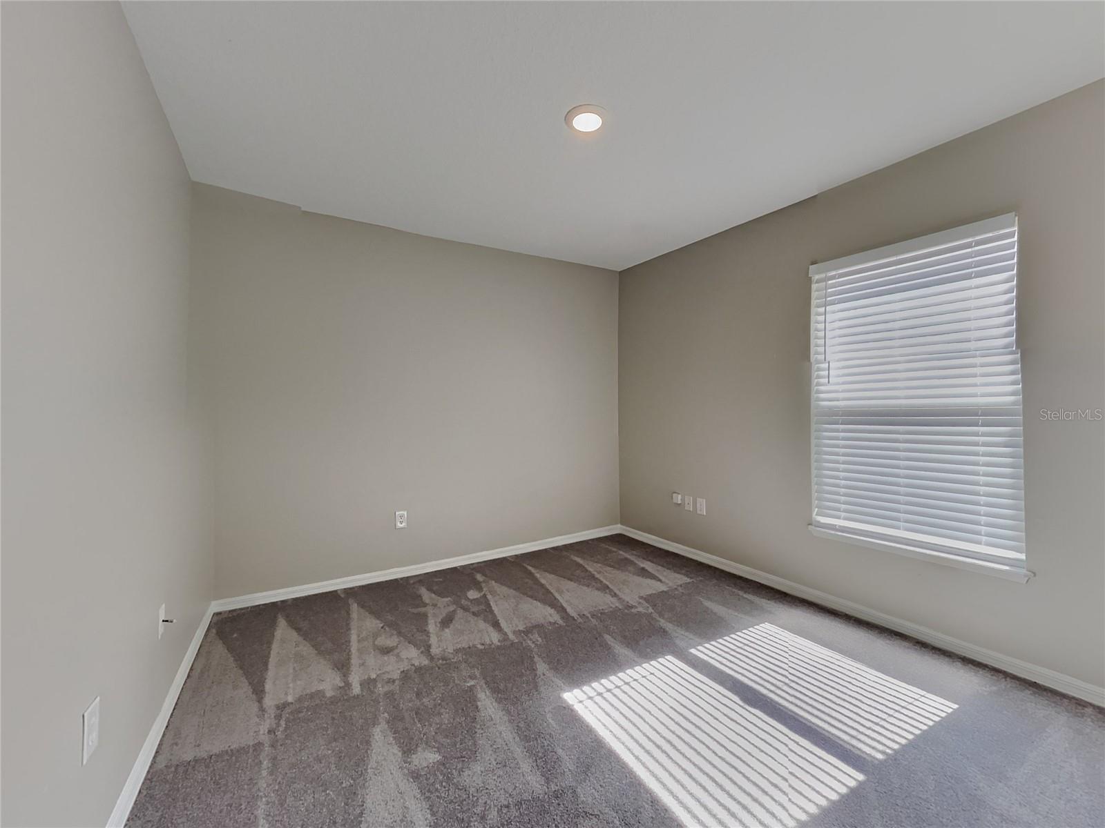 CASCADES PARK PH 01 02 03 - Residential Lease