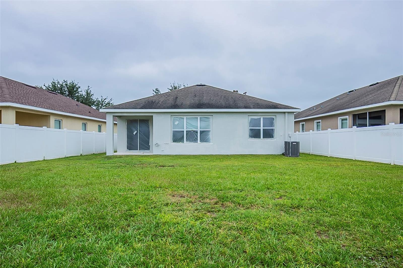 PALM COVE PH 2 - Residential