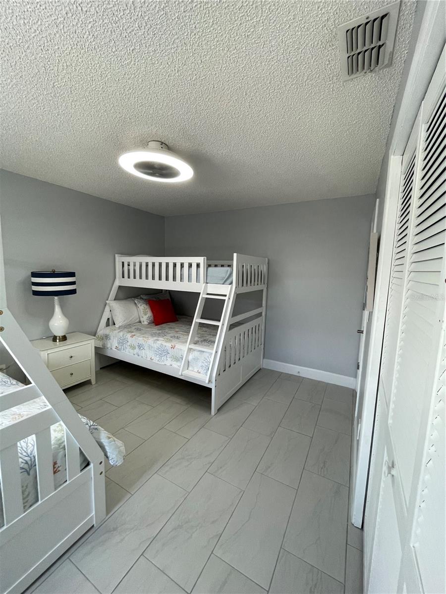 RIVIERA ISLES SEC 02 - Residential