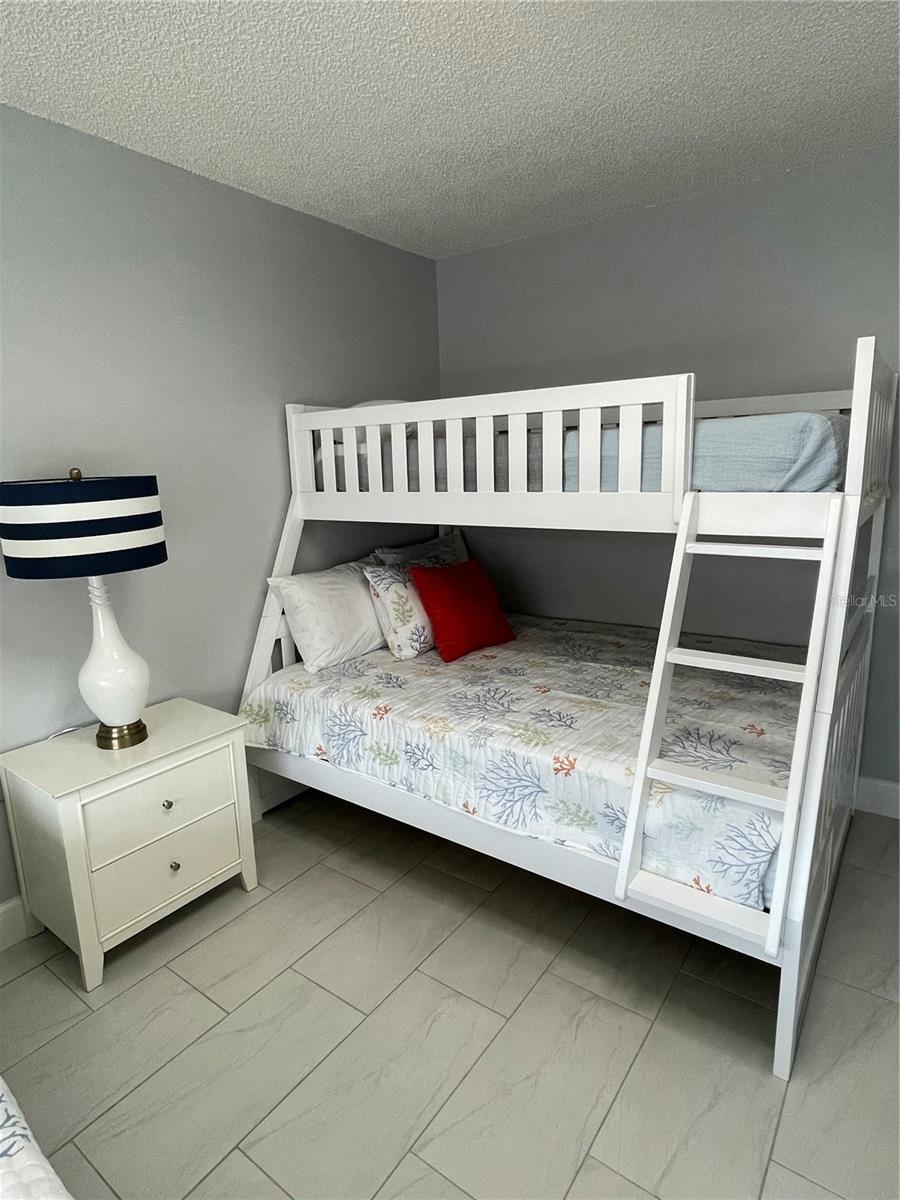 RIVIERA ISLES SEC 02 - Residential