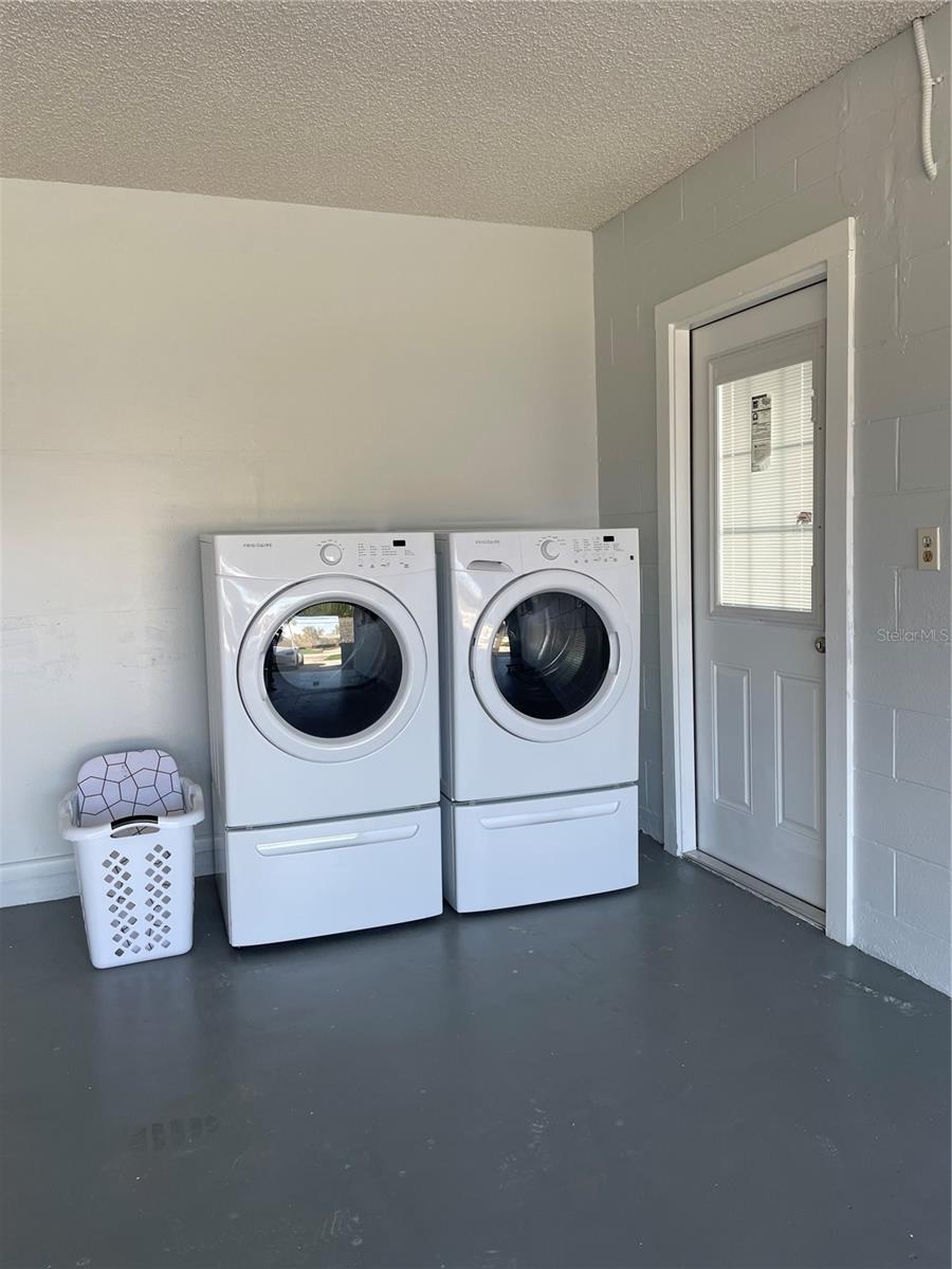 RIVIERA ISLES SEC 02 - Residential