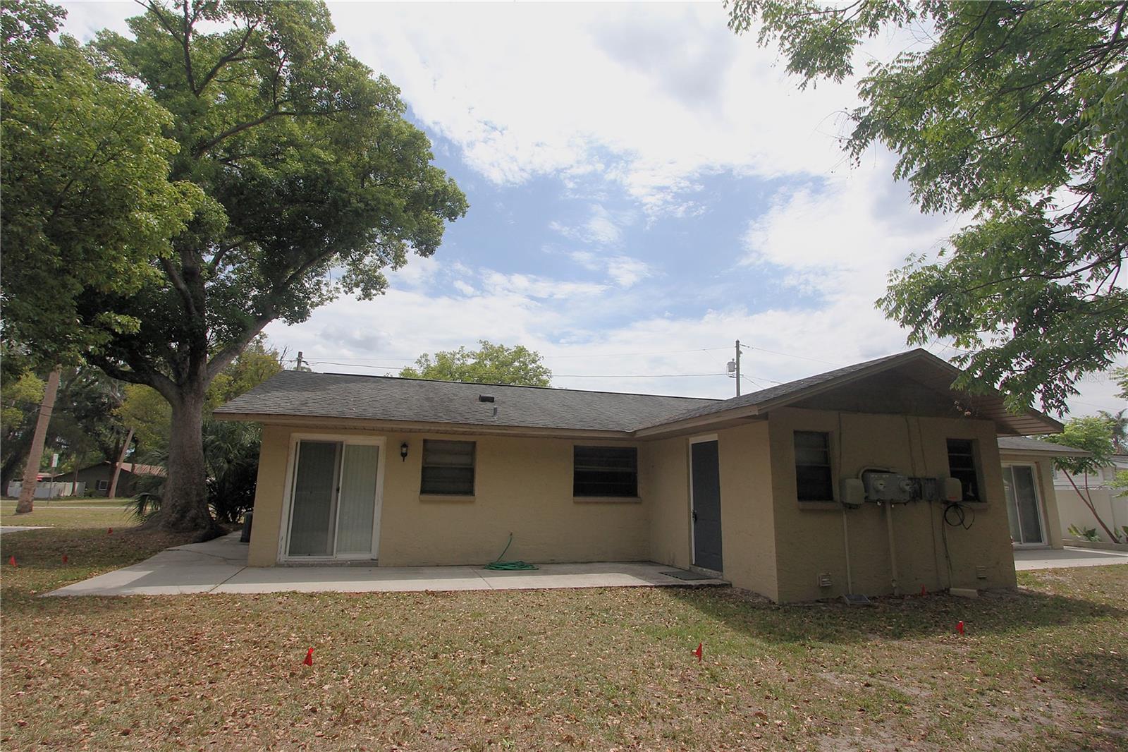 CITY ZEPHYRHILLS - Residential Lease