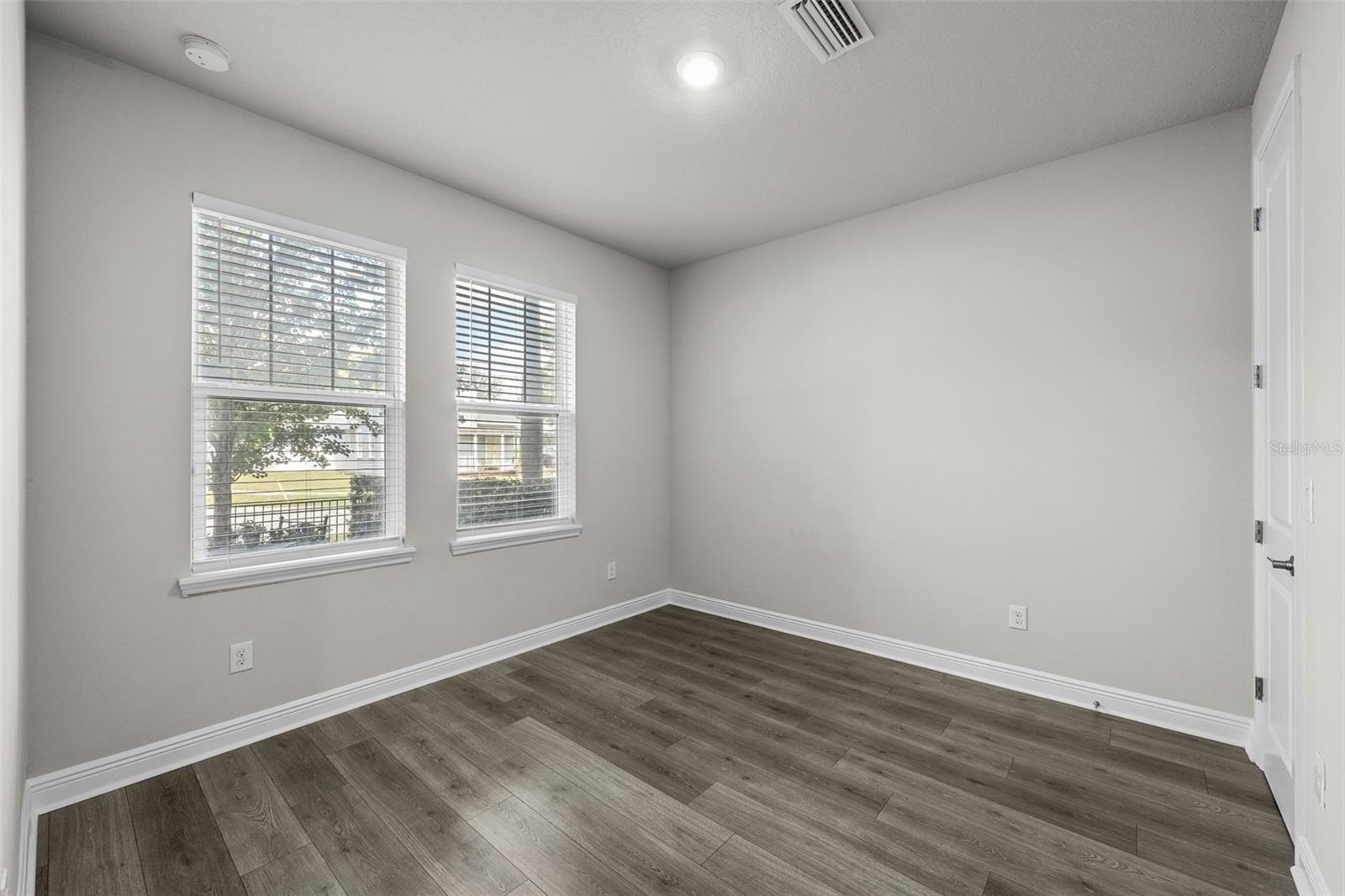 SOUTH TAMPANIA TWNHMS - Residential