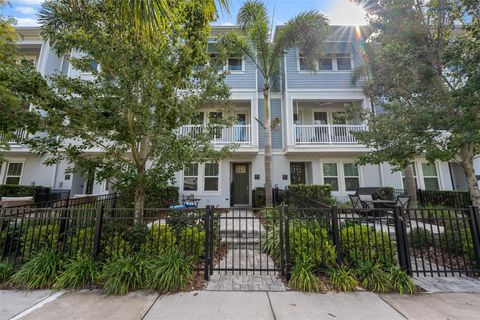 Photo of 2602 W Cleveland Street #3, Tampa, FL 33609 (MLS # TB8443332)