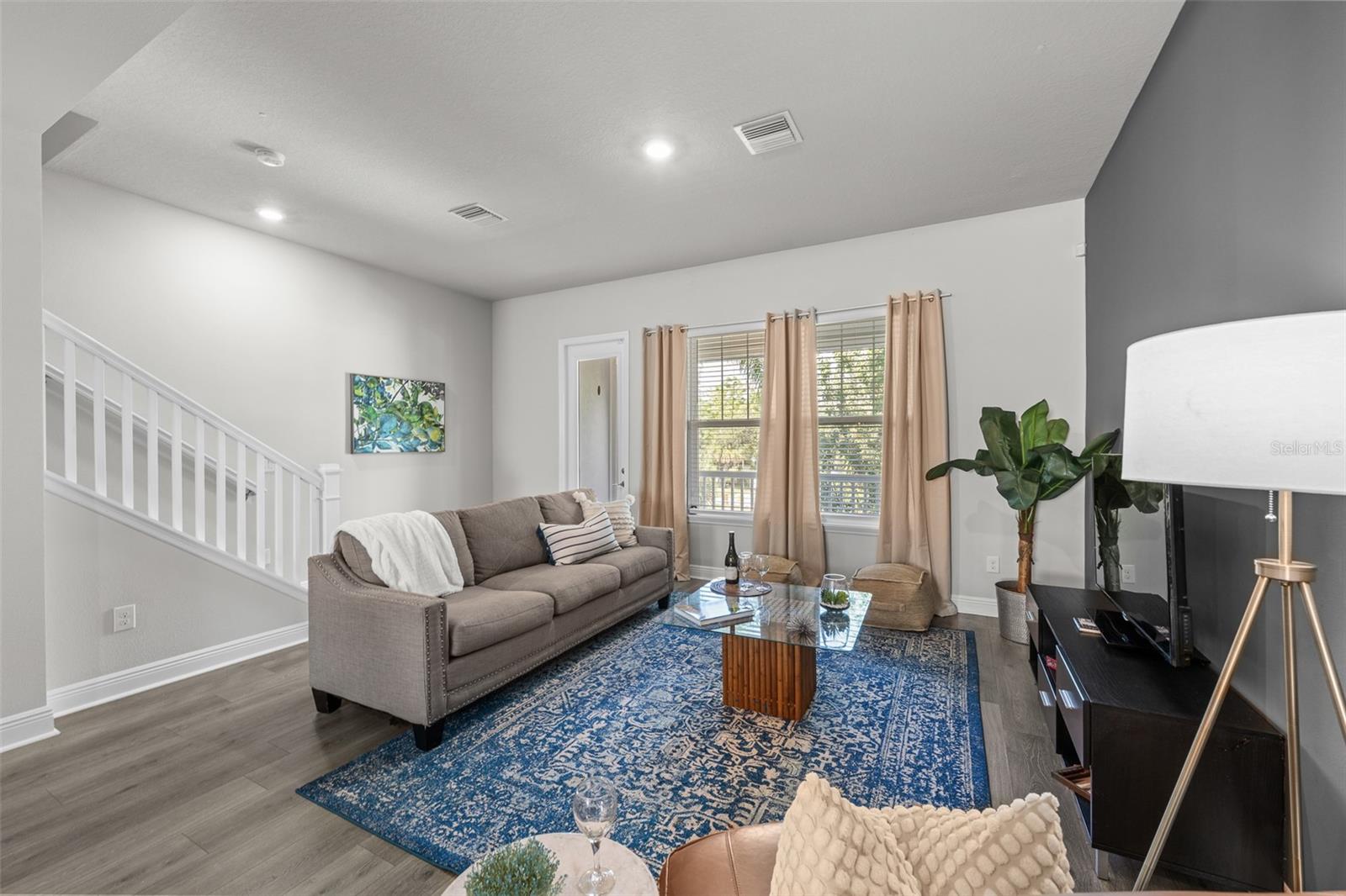 SOUTH TAMPANIA TWNHMS - Residential