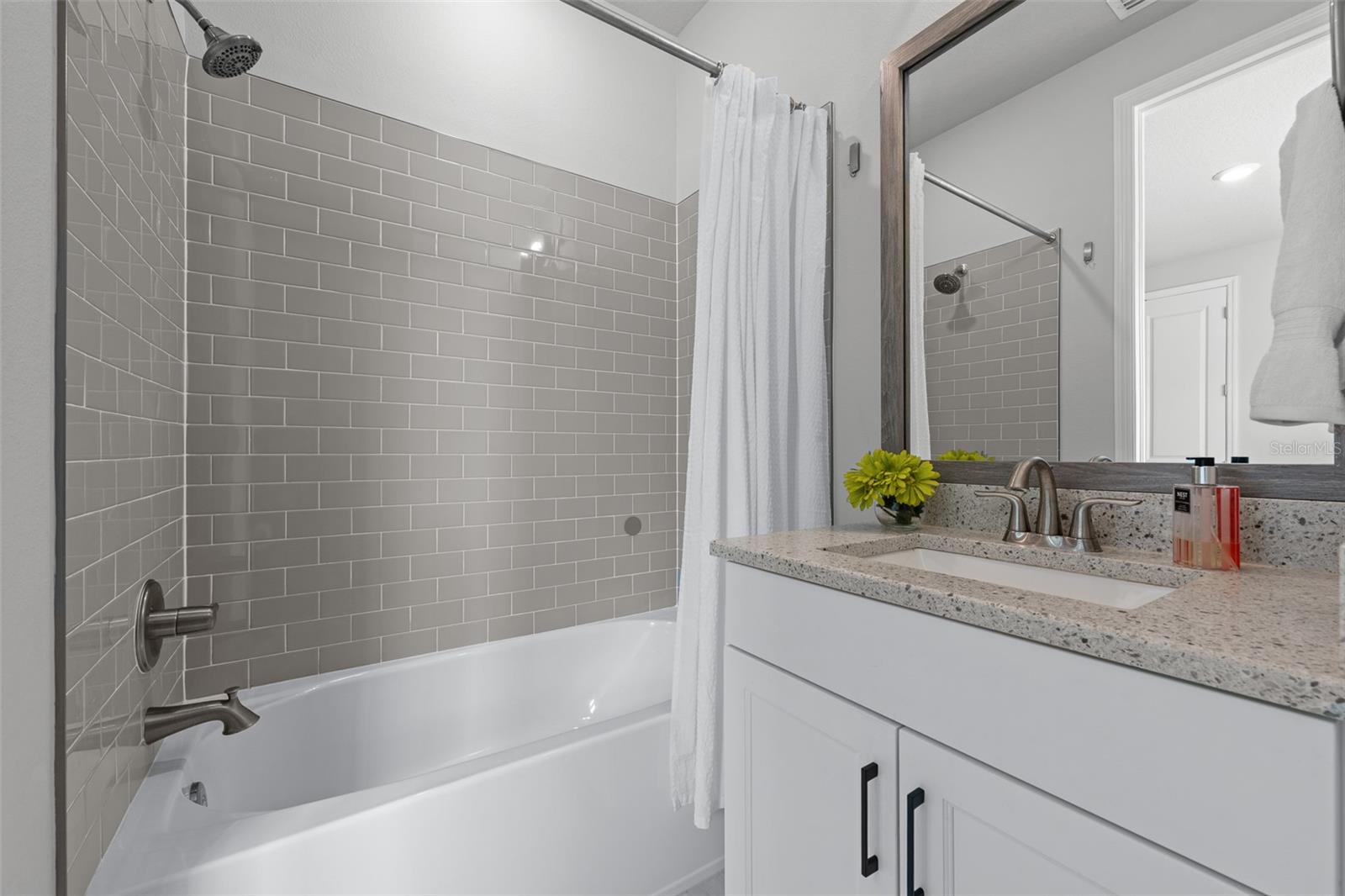 SOUTH TAMPANIA TWNHMS - Residential