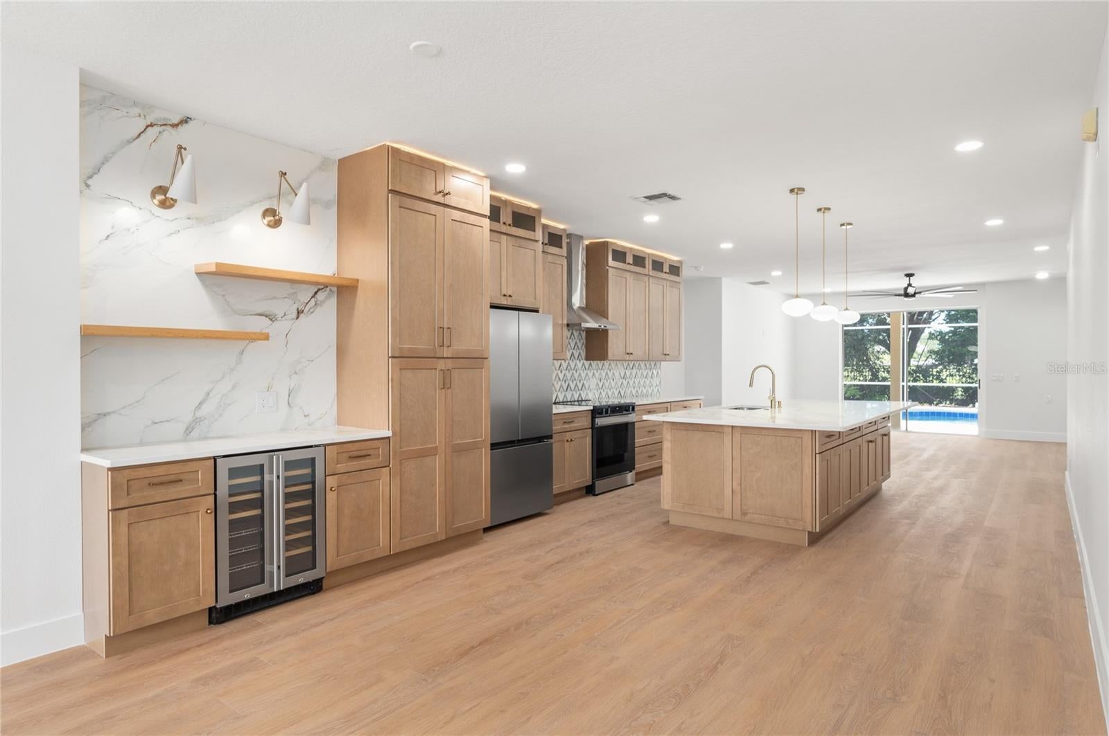 2424 STONE CROSS CIRCLE