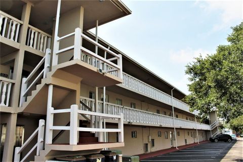 3751 S SCHOOL AVENUE 19 SARASOTA FL 34239