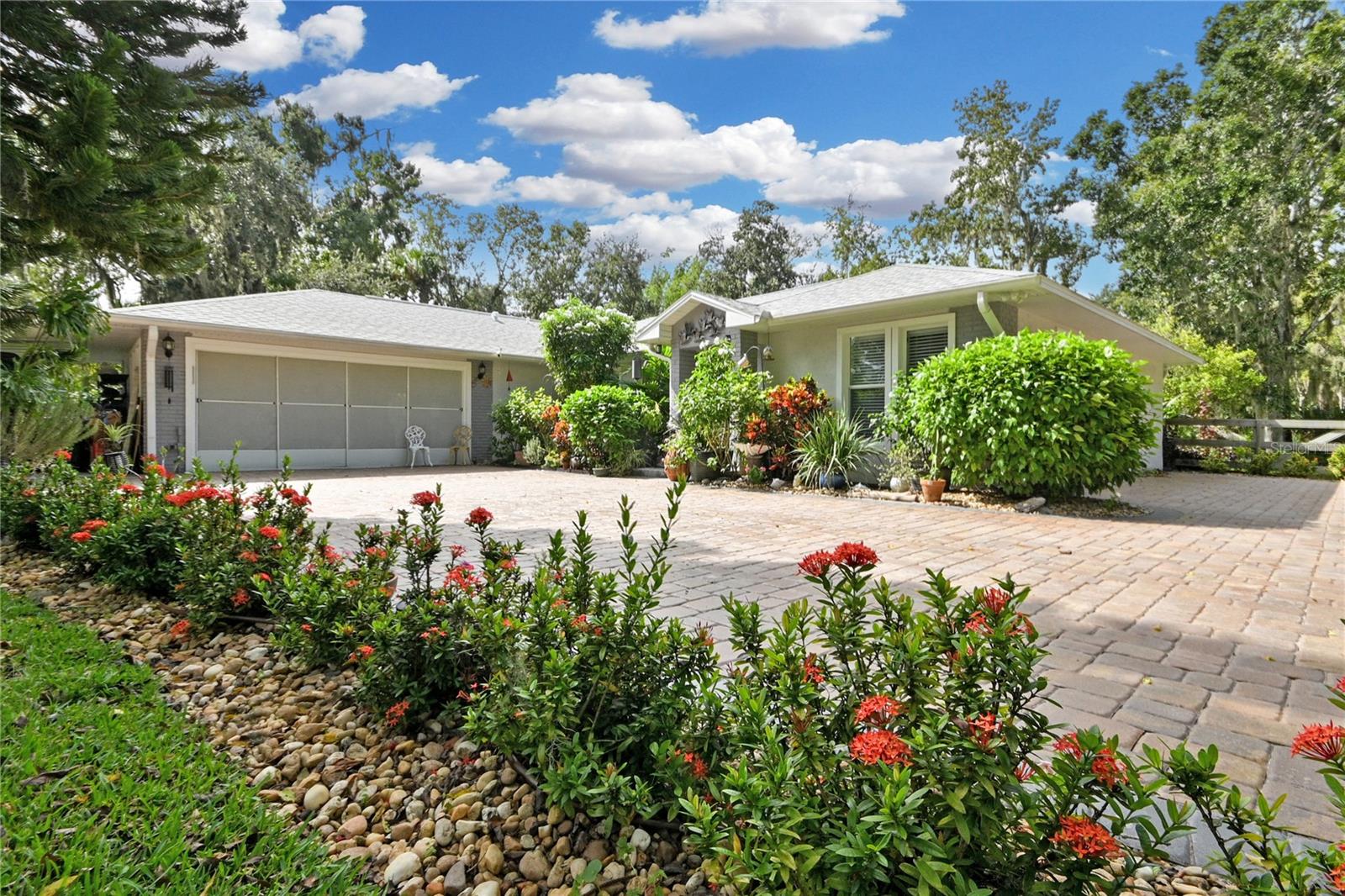 CORBIN PARK UNIT 03 - Residential