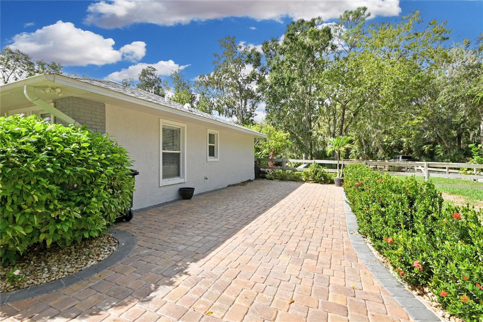 CORBIN PARK UNIT 03 - Residential
