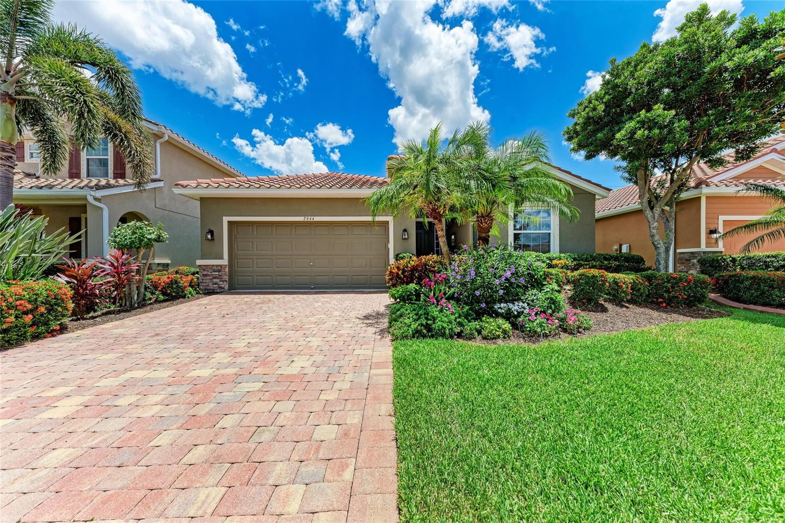 2944 ORIOLE DRIVE