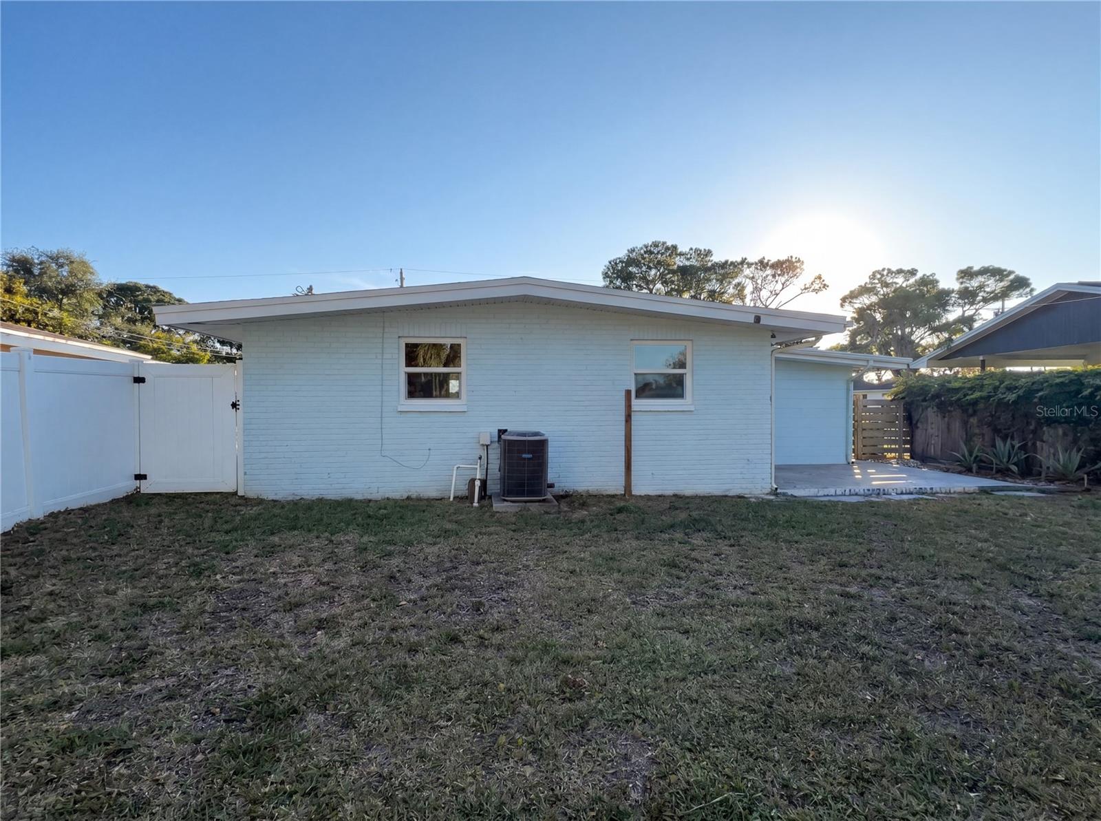 MENDELLS HAWKS PARK - Residential