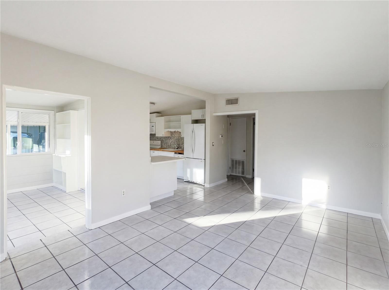 MENDELLS HAWKS PARK - Residential