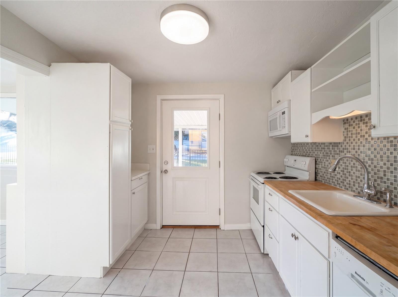 MENDELLS HAWKS PARK - Residential