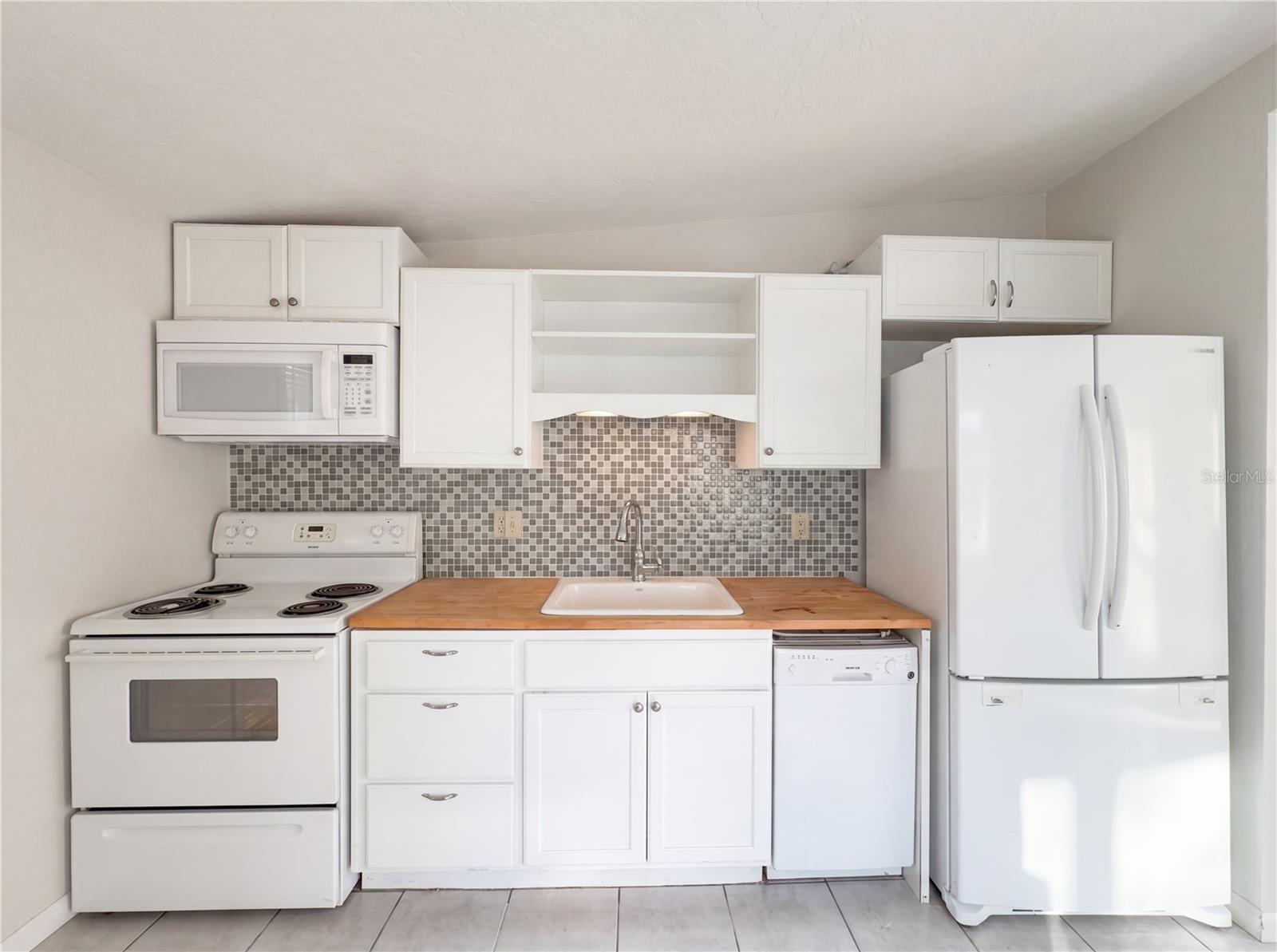 MENDELLS HAWKS PARK - Residential