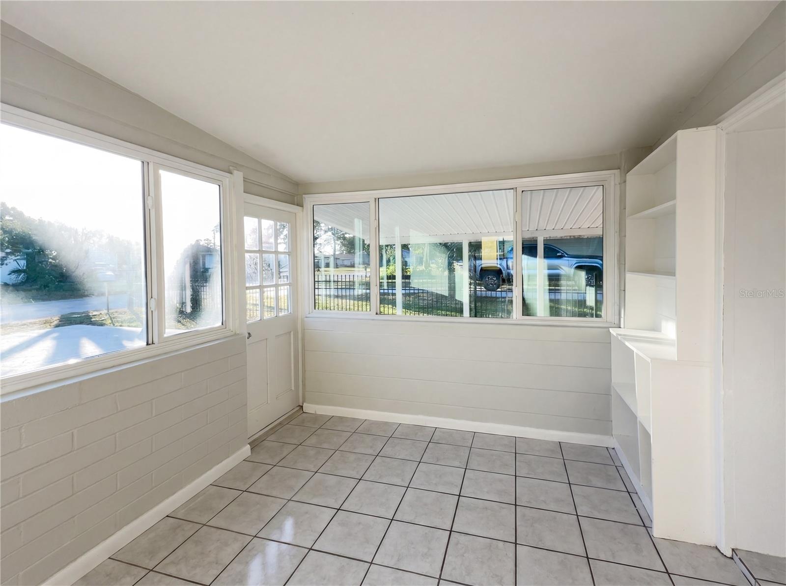 MENDELLS HAWKS PARK - Residential
