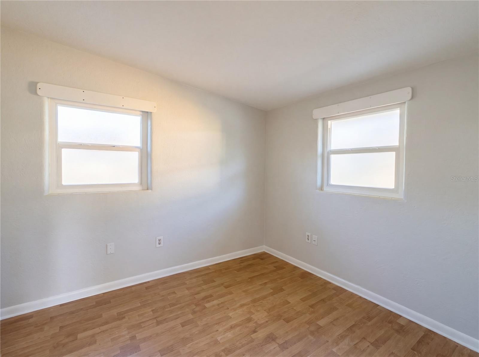 MENDELLS HAWKS PARK - Residential