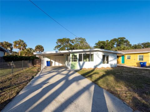 Photo of 911 New York Street, Edgewater, FL 32132 (MLS # O6406870)