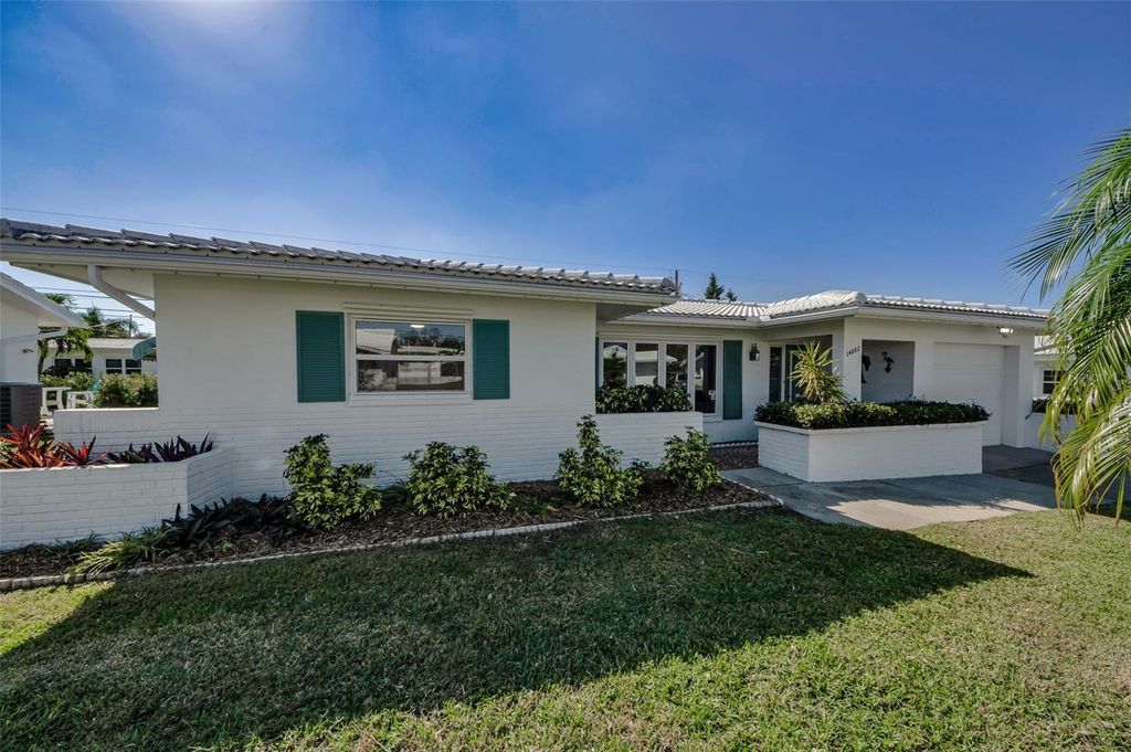 Photo of 14052 89th Avenue, Seminole, FL 33776 (MLS # TB8450718)