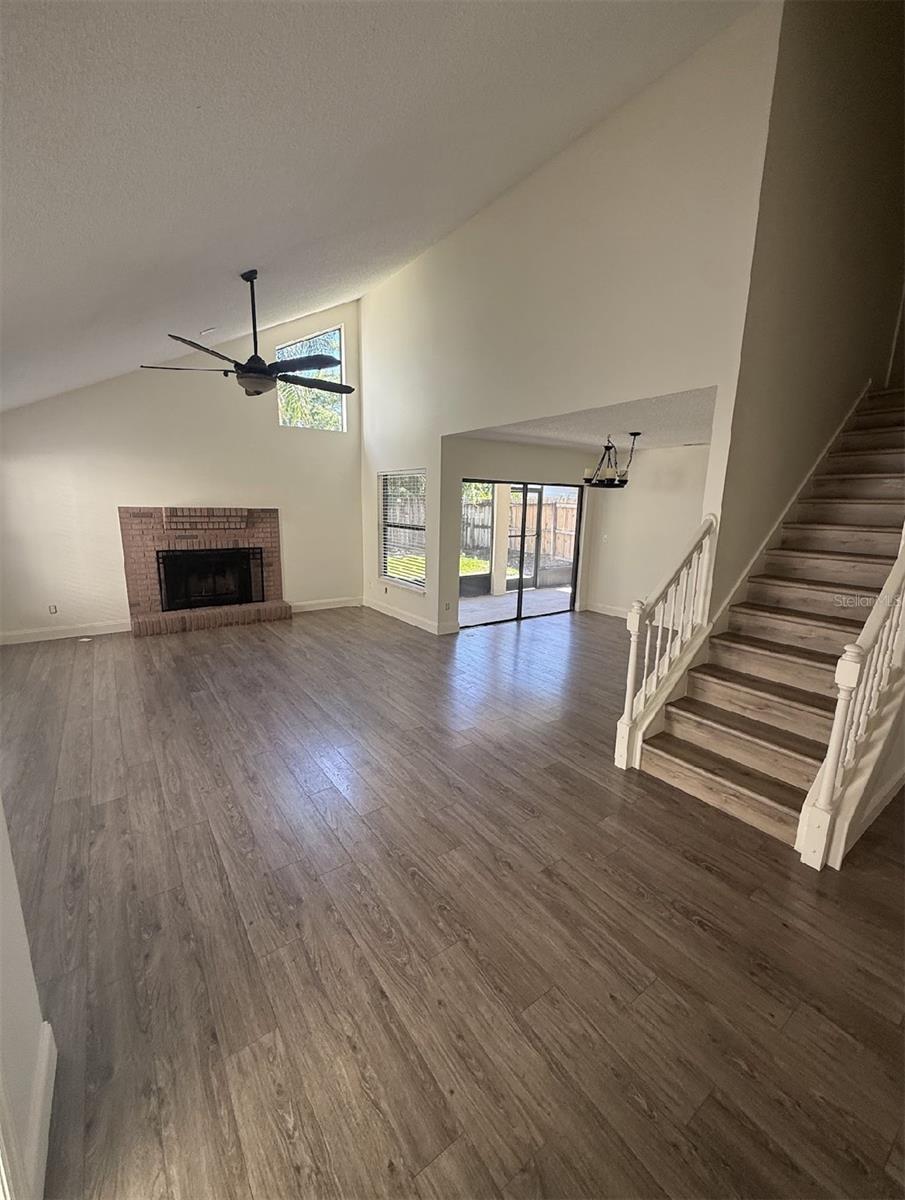 1859 SPRINGWOOD CIRCLE N
