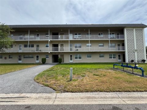 Photo of 5720 13th Avenue N #106B, St Petersburg, FL 33710 (MLS # TB8493204)