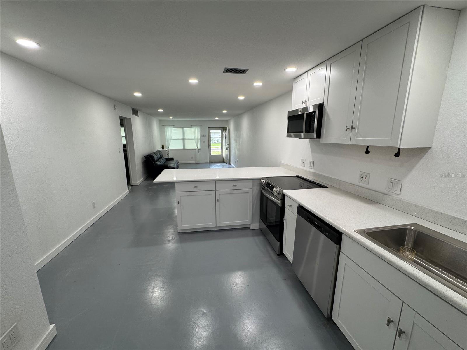 TYRONE GARDEN APTS CONDO - Residential